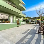 Nefeli And Myrto Apartments